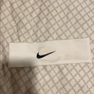 Nike headband